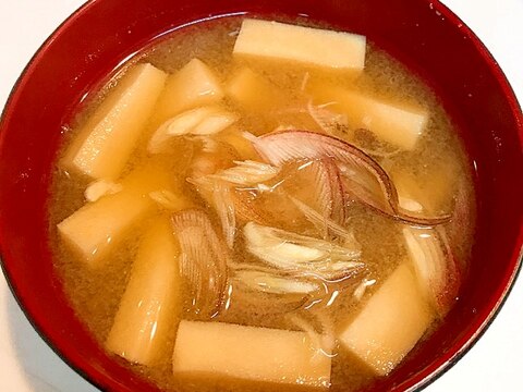 食物繊維たっぷり☆高野豆腐と牛蒡とみょうがの味噌汁